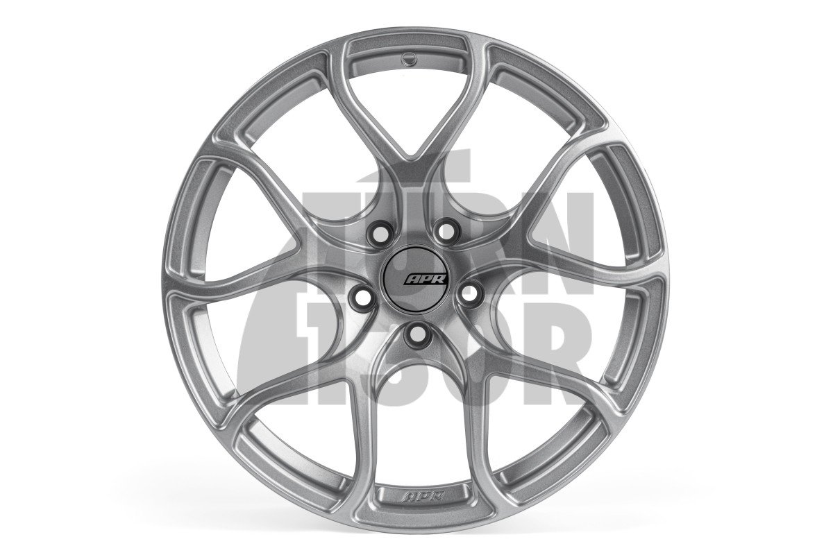 A01 Flow Formed Wheel 18 x 8.5 ET45 Gunmetal, Black or Silver APR